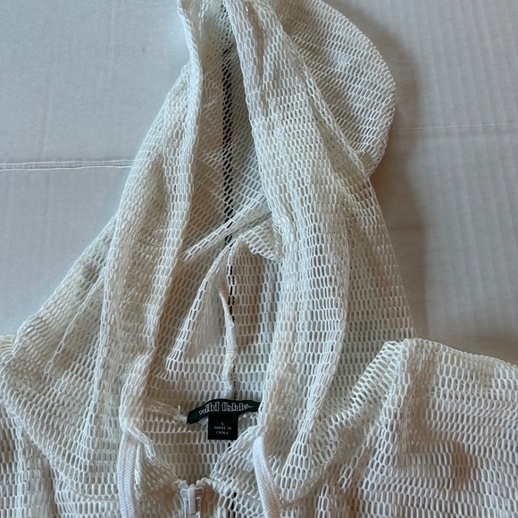 Wild Fable Women's off white,  Mesh hoodie crop top, Large - Picture 3 of 4